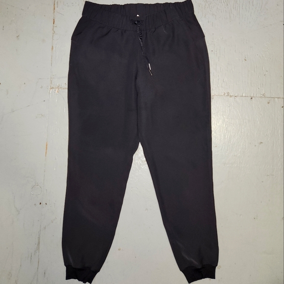 Lululemon joggers size 8 EUC - Picture 2 of 5